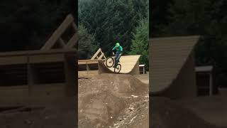 BEGINNER MTB SLOPESTYLE COURSE - MINI DREAM...