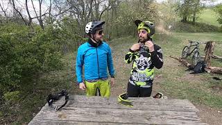 Caschi a confronto: Bell Super 2 VS Giro...