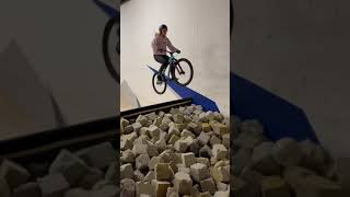 FIRST TIME RIDING A FOAM PIT PROPERLY!