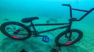 ZERO GRAVITY BMX RIDING UNDERWATER