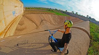 BMX RIDING ON GIGANTIC CONCRETE WAVE!