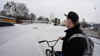 BMX VS SNOW