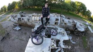 EXPLORING AN ABANDONED AIRPORT FROM WORLDWAR 2