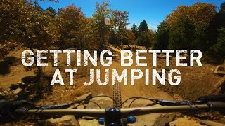 Getting Better at Jumping MTB. At Skypark Bike...