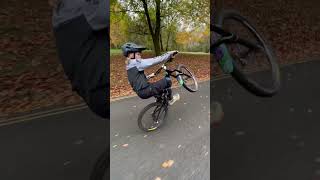 Wheelie crankflips ✌️ #wheelie