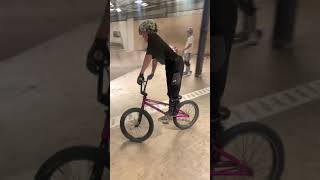 Popping a flair 180 out the bowl