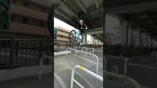 Snake run on the back wheel #shorts