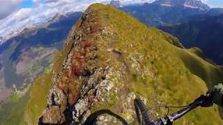 Dolomitok 636 - Lefele guriga