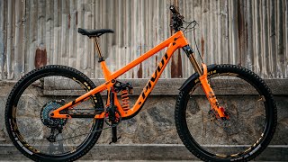 2022 Pivot Firebird Dream Build Fork...