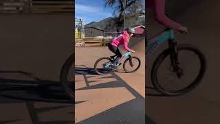 BOOSTING AN AIRBAG AND RIDING PROGRESSION IN...