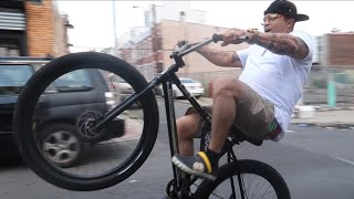 OLD GUY WHEELIES MY BIKE BETTER THAN ME!!