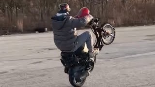 HOW TO WHEEL!E HOAGIES!!!!