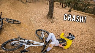 CRASH in DOWNHILL MTB BIKE PARK in SPANIEN! 4...
