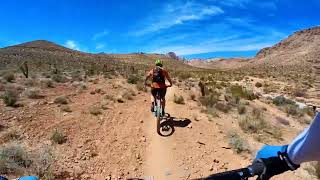 Explorando los trillos de Cottonwood Valley