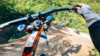 SICK RAW DOWNHILL LAPS IN CHATEL BIKEPARK -...