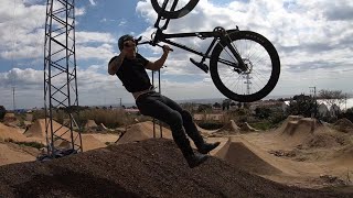 MTB GAME OF BIKE // LA POMA CHALLENGES -...