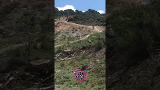 ¿Qué ha pasado? Caída o Voladura?  #mtb...