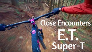 Close encounters, Extra Terrestrial, Super-T -...