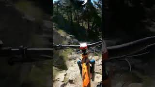 Trailforks está loco con los colores #shorts...