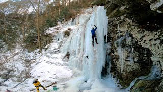 Ice Climbing - Hidden Amphitheater (2nd Pitch...