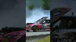 How does this drifter see where he’s...