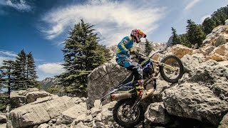 Hard Enduro Riding Through the Forest - Red...