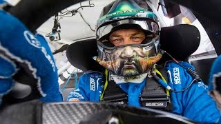 The Art of Racing 600hp Supercars - Red Bull...