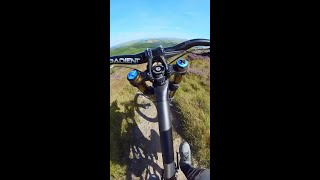 that one-handed lense clean tho 