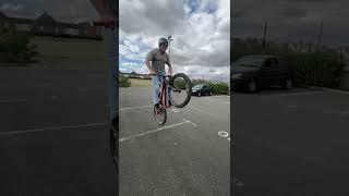 Hop Sui-no hander! Looks like I’m trying to...