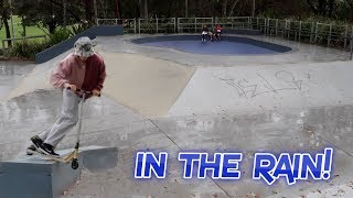 RIDING A SKATEPARK IN THE RAIN..