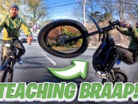 TEACHING BRAAP VLOGS HOW TO WHEELIE SURRON X!!