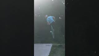 Turning quarterpipe into dirt jump 