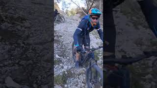 Descente de la Grotte/Châteauneuf les...
