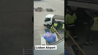 What is the Worst Baggage Handlers? Poor...