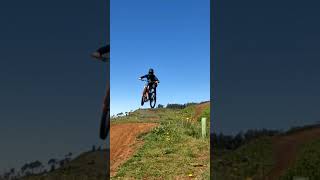 I CAN'T do this jump but i NEVER GIVE UP...