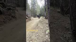 Salto extremo con peralte
