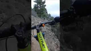 Caída a ciento cien #mountainbike #cycling...