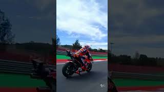 2 for the price of 1  #MotoGP #PortugueseGP 