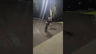 Did you count 6 TAILWHIPS?!  #scooter #tricks...