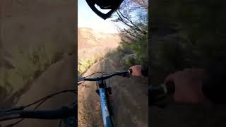 Valle hermoso otoñal