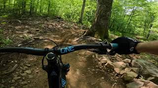 Les nouvelles trails de MTB au Centre Castor -...