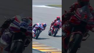 Epic #MotoGP battle ⚔️ at the #GermanGP 