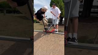 This is almost a optical illusion.. #scooter...