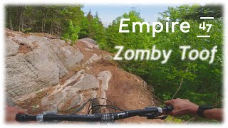 La Magnifique Zomby Toof avec Sofa dans l'bois!