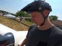 I want to fly glider but I can barely stay on...