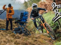 DREAM BUILD MTB - Saracen Myst DH - Becci Skelton