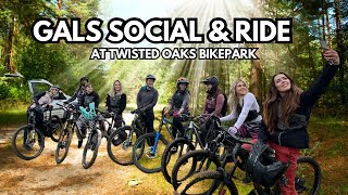 BIG GROUP OF GIRLS HITTING HUGE GAPS AND NO...