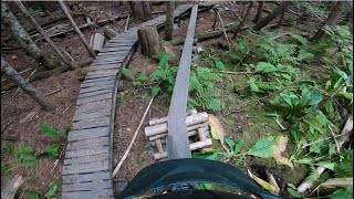 A RIVER RUNS THROUGH IT (North) | Black trail...