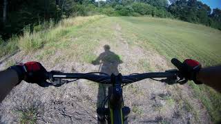 Terry Hersey Park riding MTB Giant Talon 2...