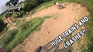 WOODY'S BIKE PARK - Summer bike park laps!